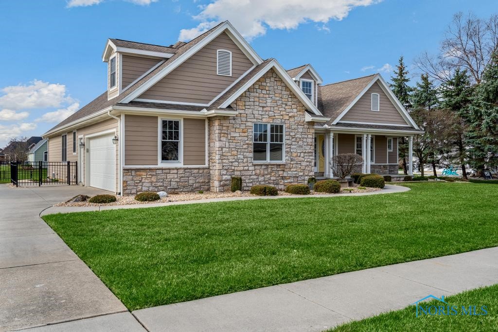 9339 Saint Angelas Way, Sylvania, Ohio image 2