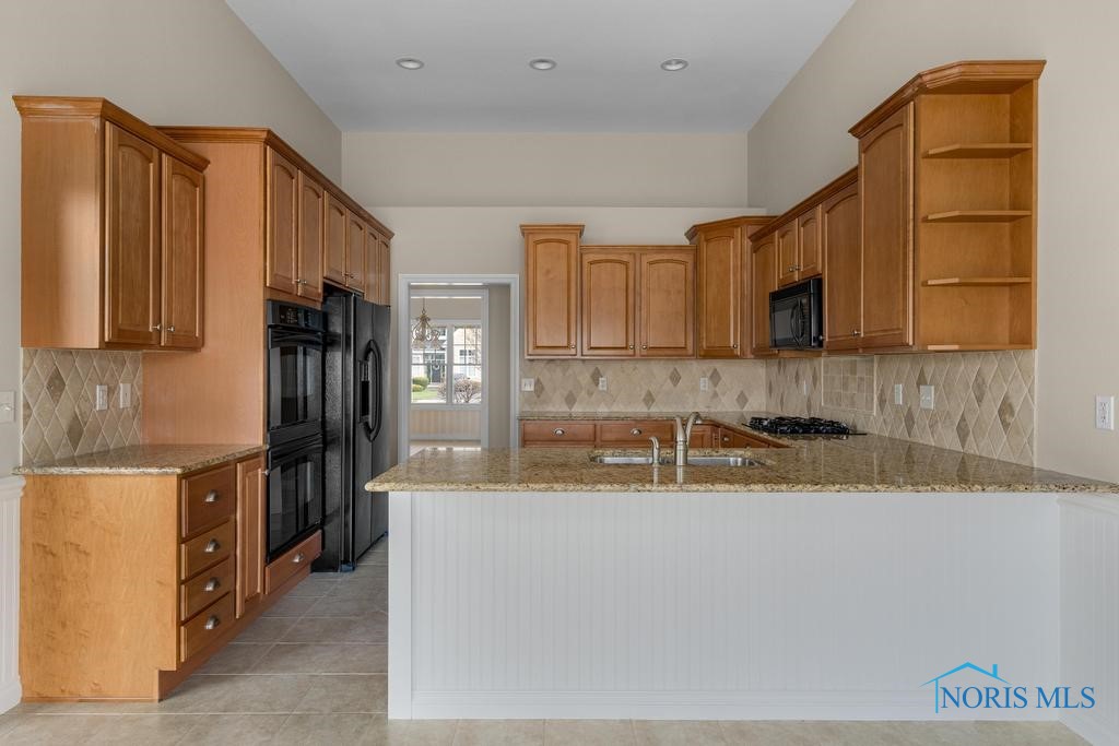 9339 Saint Angelas Way, Sylvania, Ohio image 22