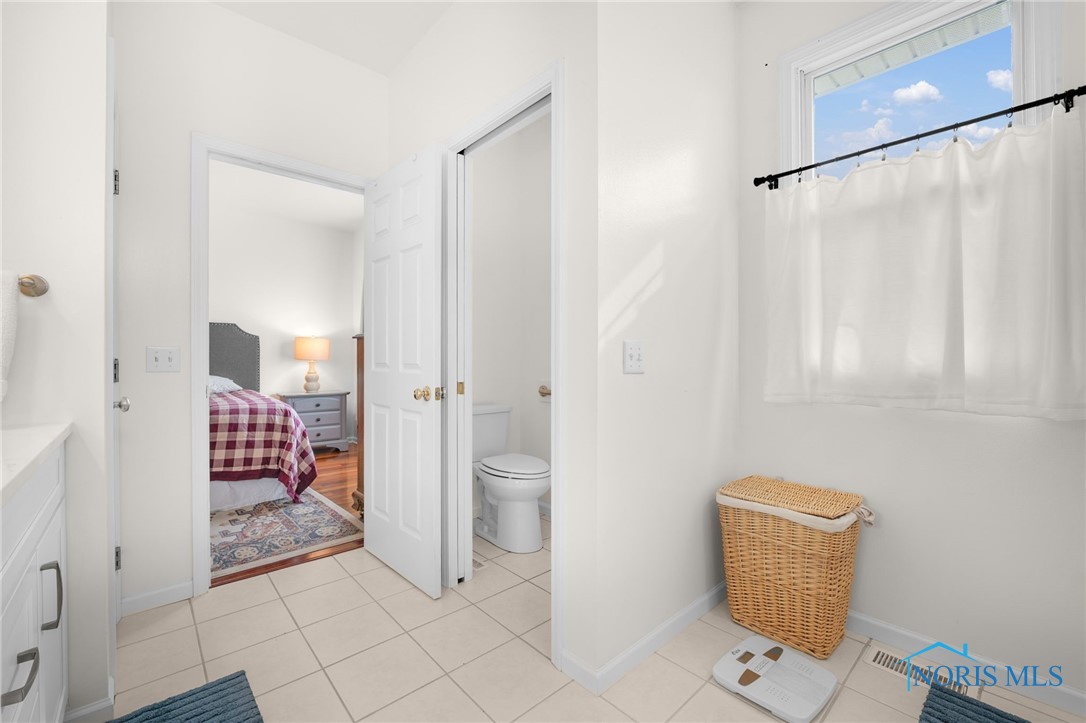 30406 Cedar Valley Drive, Northwood, Ohio image 25