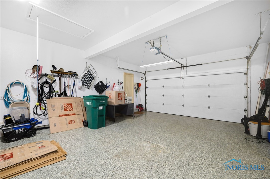 30406 Cedar Valley Drive, Northwood, Ohio image 32