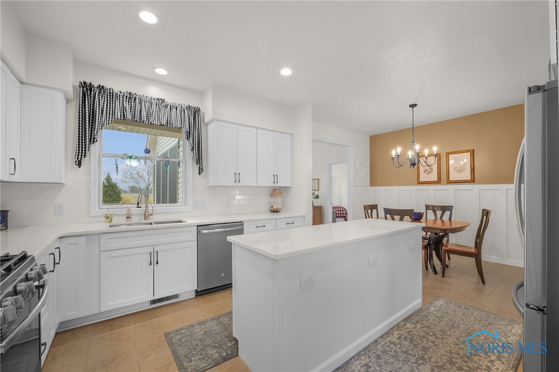 30406 Cedar Valley Drive, Northwood, Ohio image 12