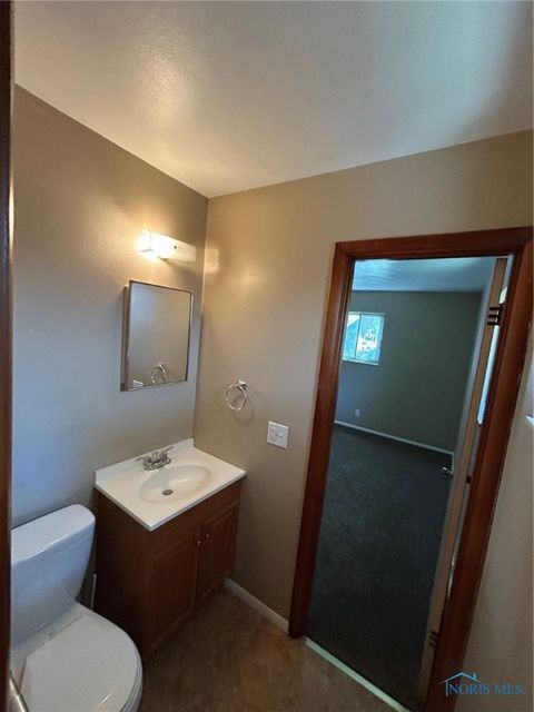 Tiny photo for 2604 Arletta Street, Toledo, OH 43613 (MLS # 6136207)