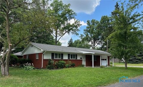 Photo of 2604 Arletta Street, Toledo, OH 43613 (MLS # 6136207)