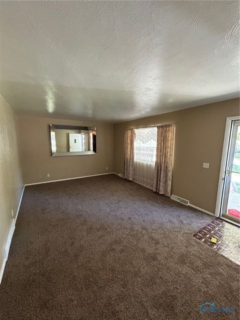 Tiny photo for 2604 Arletta Street, Toledo, OH 43613 (MLS # 6136207)