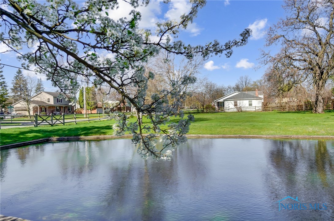 1362 Conneaut Avenue, Bowling Green, Ohio image 45