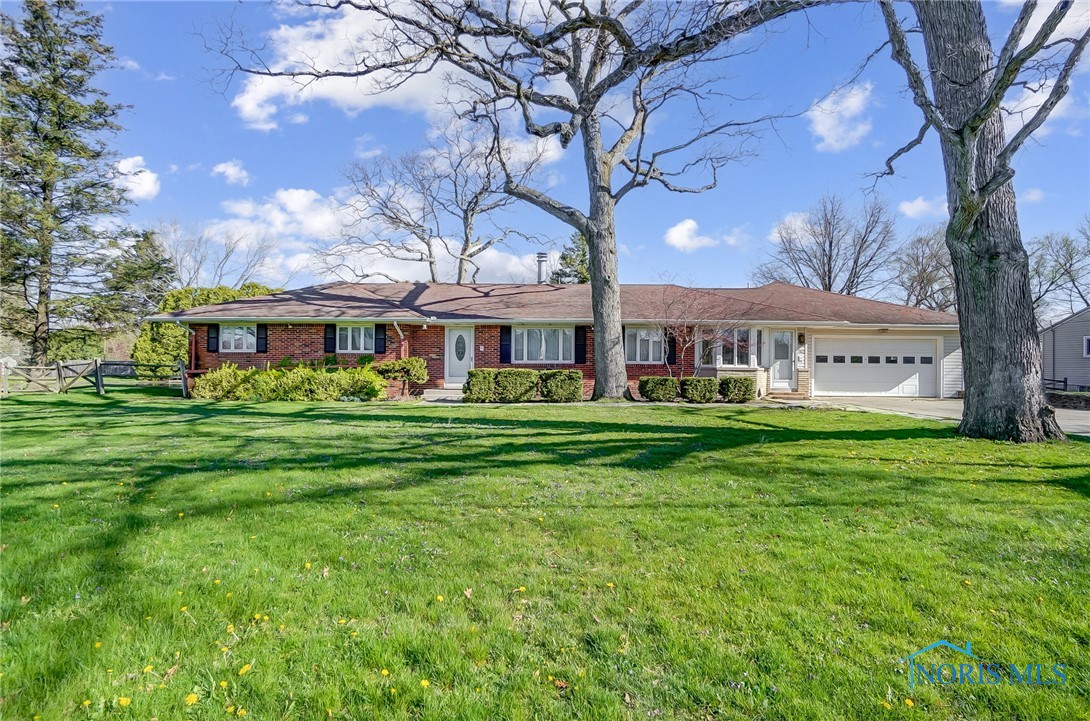 1362 Conneaut Avenue, Bowling Green, Ohio image 1