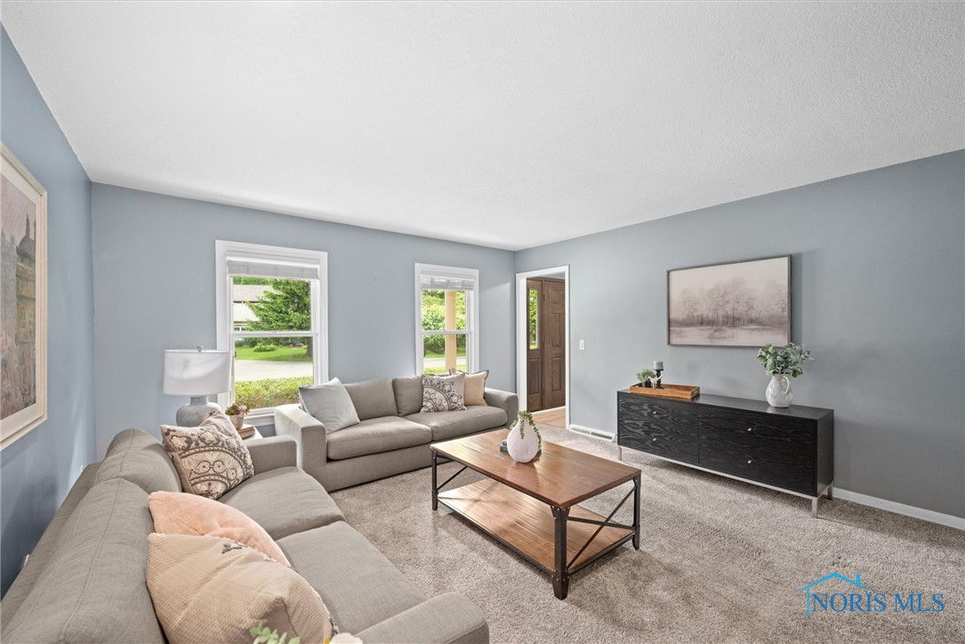 1956 Thornapple Drive, Toledo, Ohio image 11