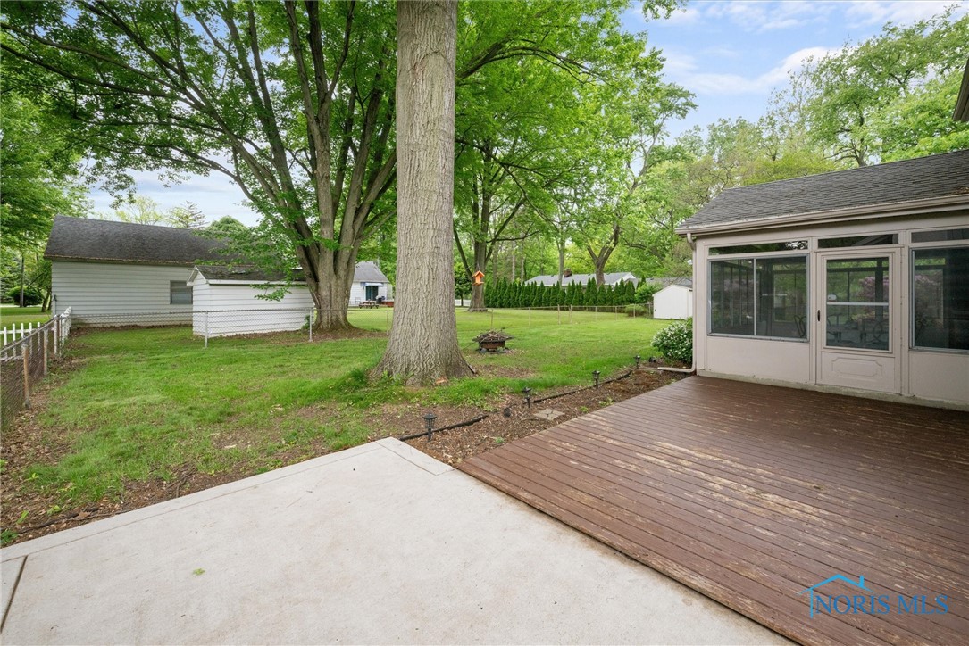 1956 Thornapple Drive, Toledo, Ohio image 44