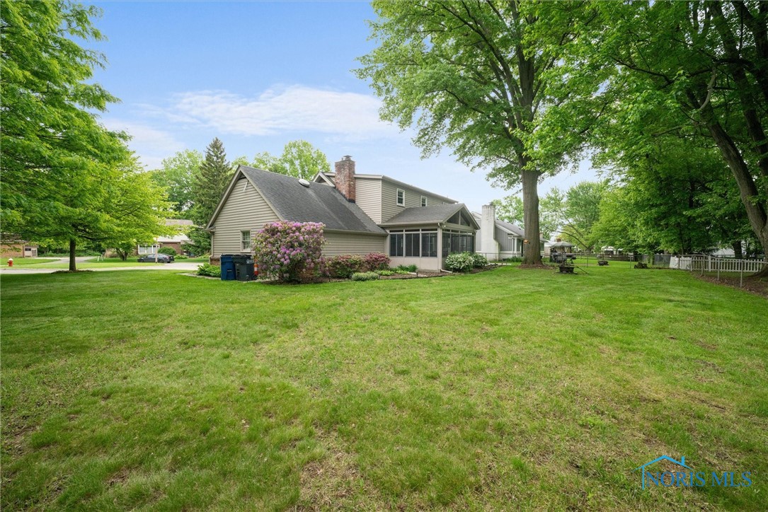 1956 Thornapple Drive, Toledo, Ohio image 40