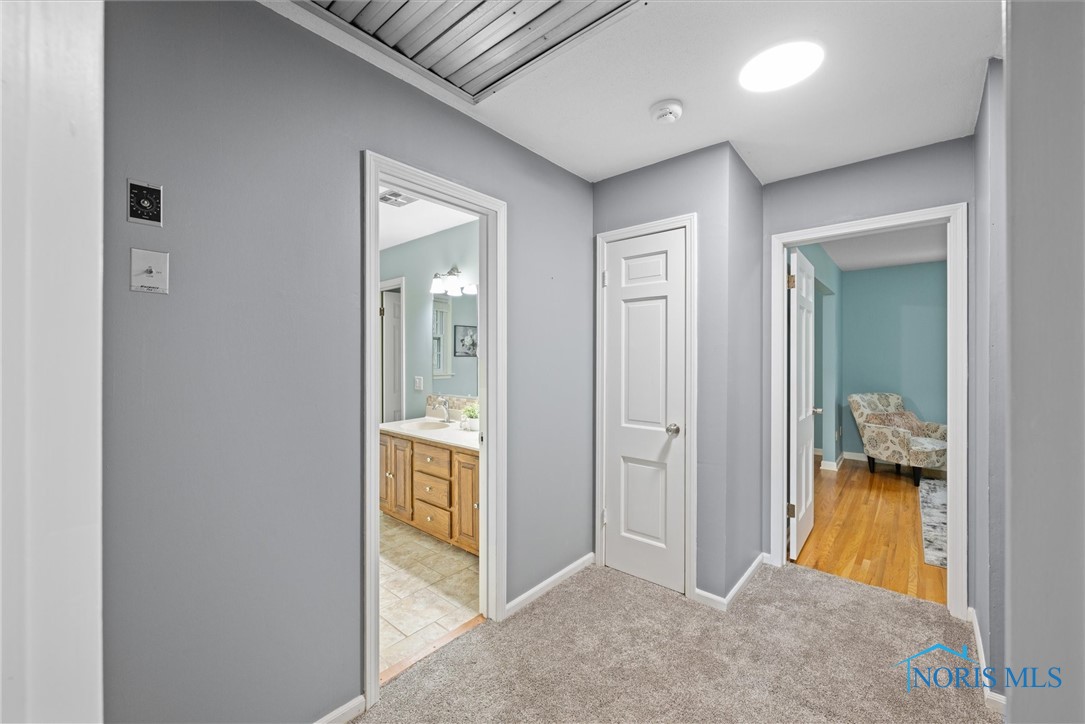 1956 Thornapple Drive, Toledo, Ohio image 37