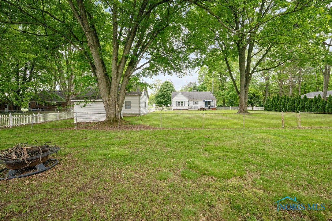 1956 Thornapple Drive, Toledo, Ohio image 45