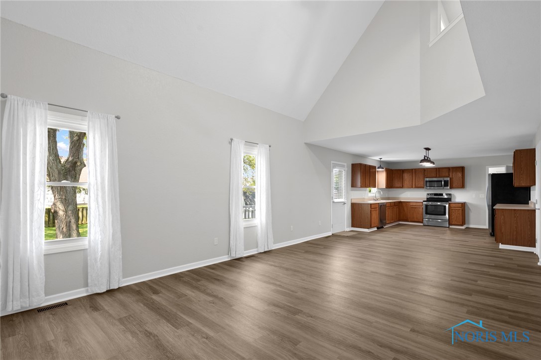 1141 Oriole Drive, Bowling Green, Ohio image 12