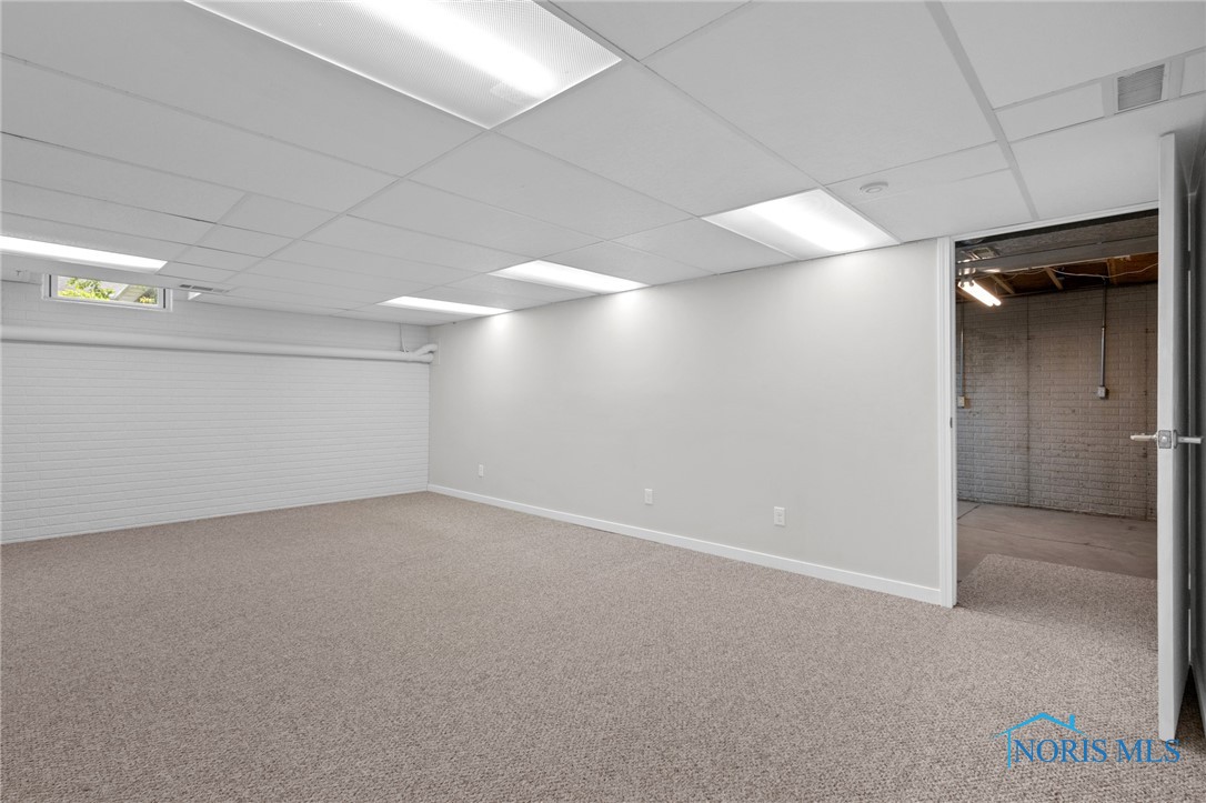1141 Oriole Drive, Bowling Green, Ohio image 43