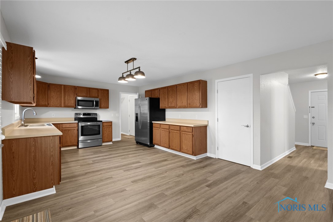 1141 Oriole Drive, Bowling Green, Ohio image 13