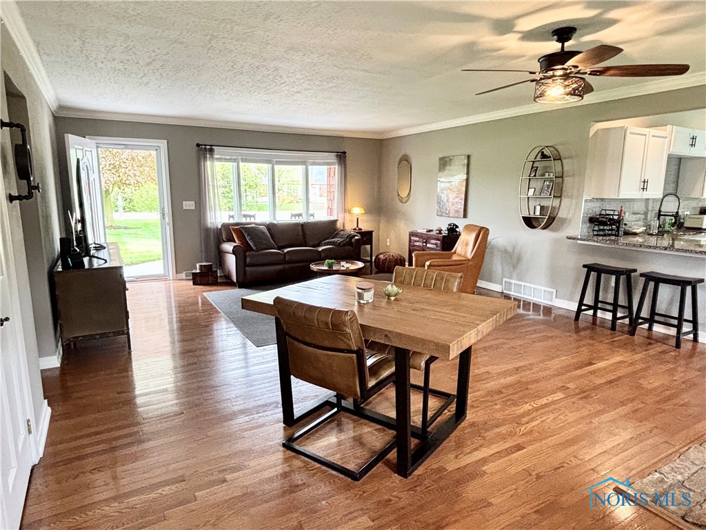 162 N Wynn Road, Oregon, Ohio image 9