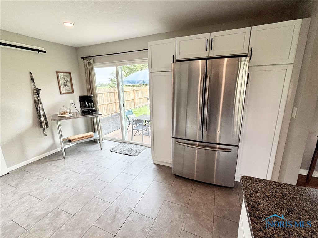 162 N Wynn Road, Oregon, Ohio image 17