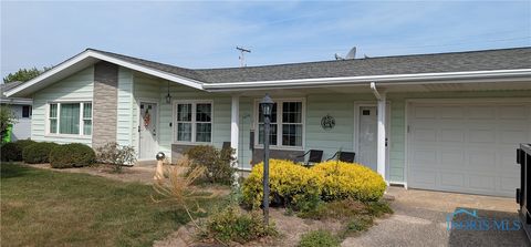 Photo of 1526 Sunrise Boulevard, Fremont, OH 43420 (MLS # 6136697)