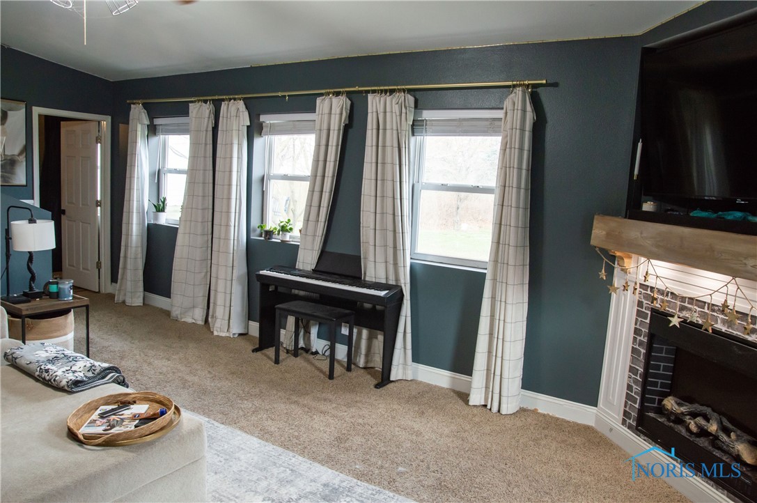 2427 Oregon Road, Northwood, Ohio image 34