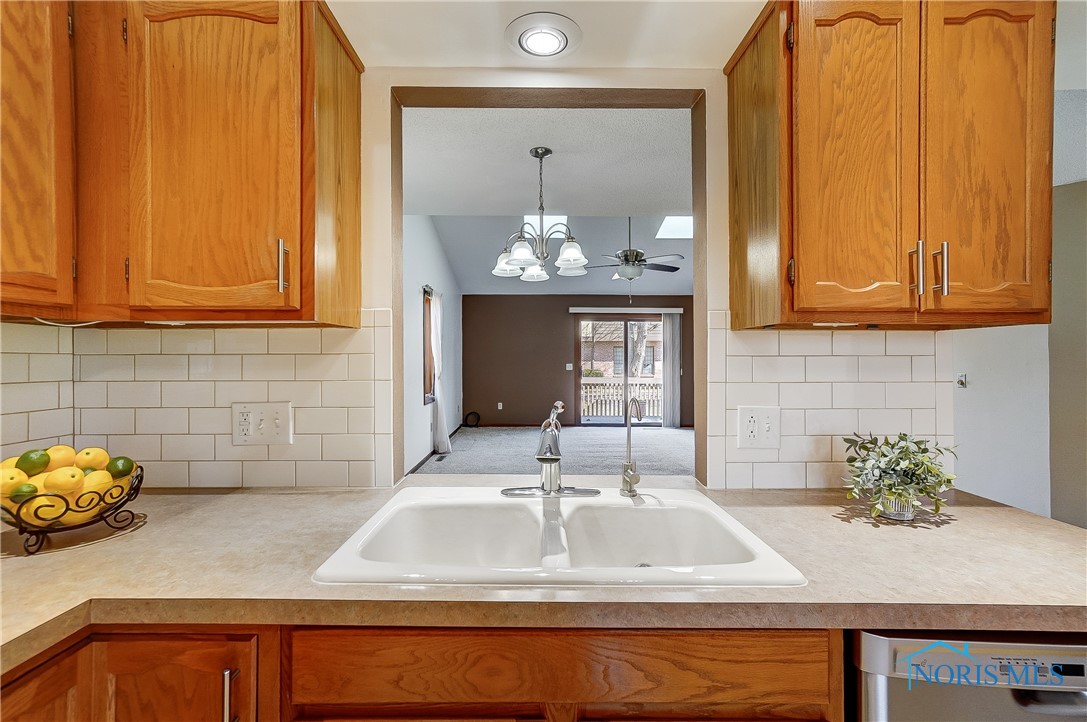 27 Meadowpond Drive, Perrysburg, Ohio image 14