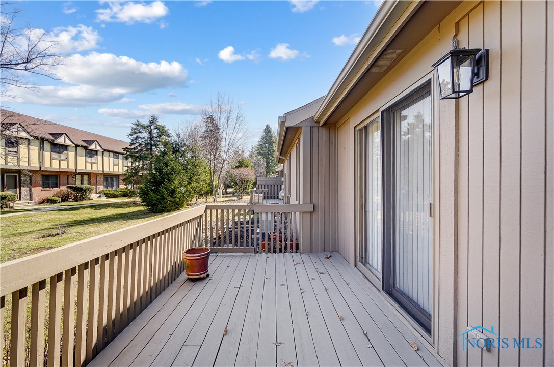 27 Meadowpond Drive, Perrysburg, Ohio image 37