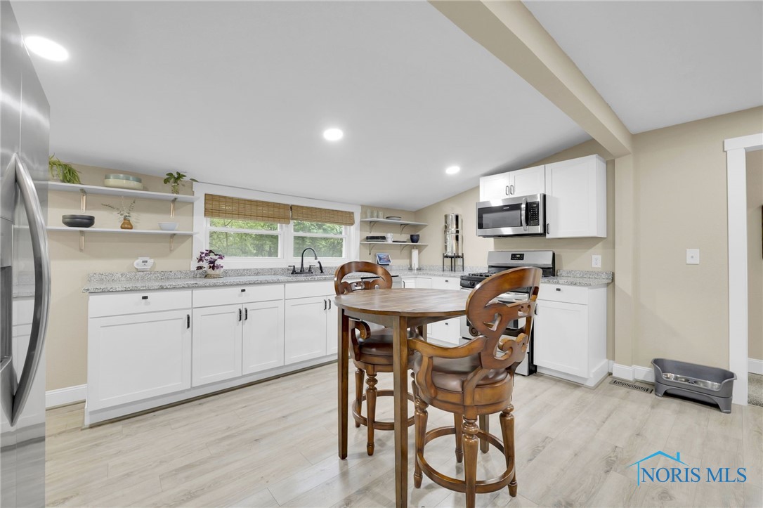 340 W 3rd Street, Perrysburg, Ohio image 9