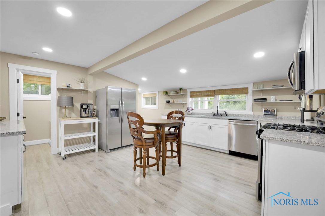 340 W 3rd Street, Perrysburg, Ohio image 7