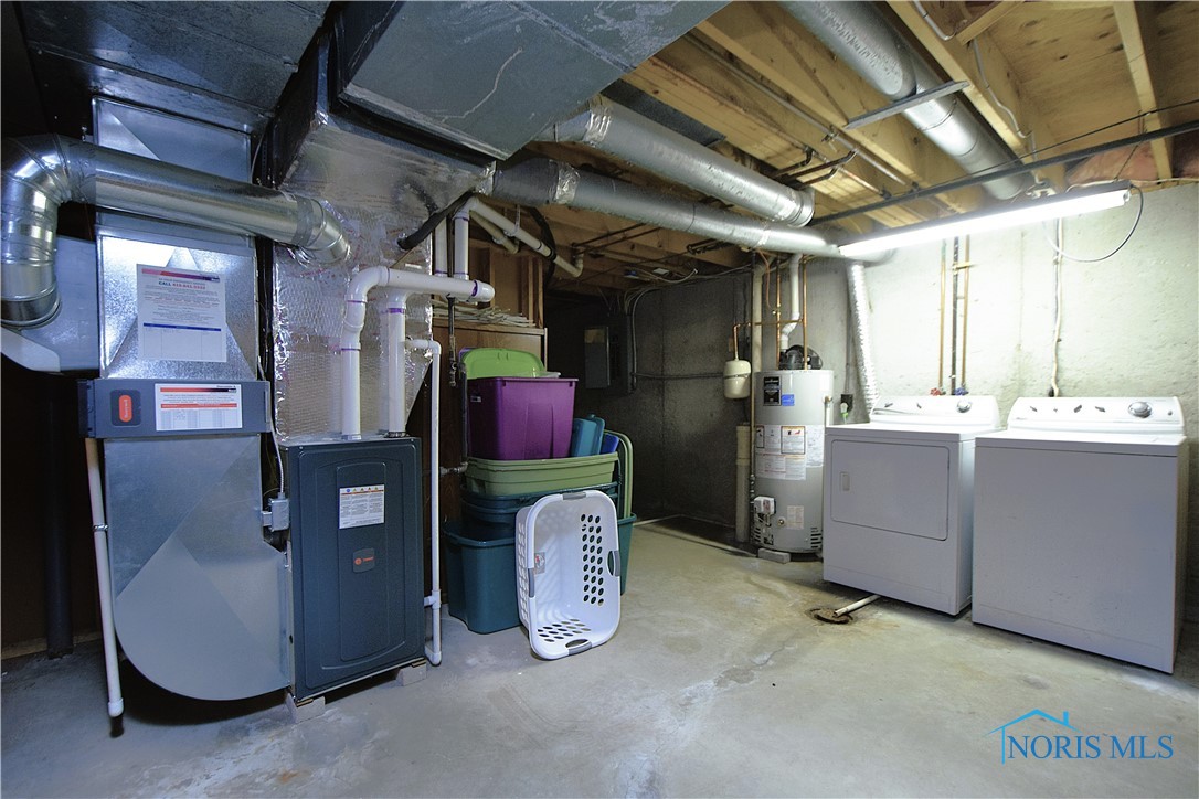 4538 Sheringham Ln Ln, Sylvania, Ohio image 35