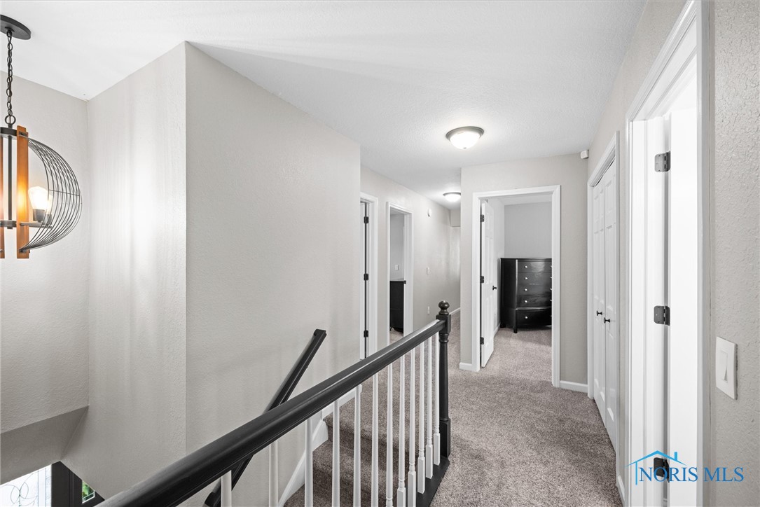 1135 Pimlico Park, Holland, Ohio image 31