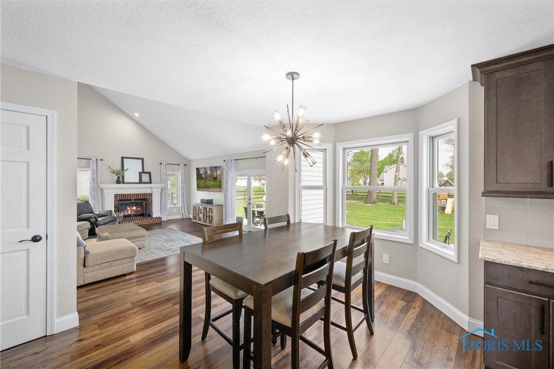1135 Pimlico Park, Holland, Ohio image 18