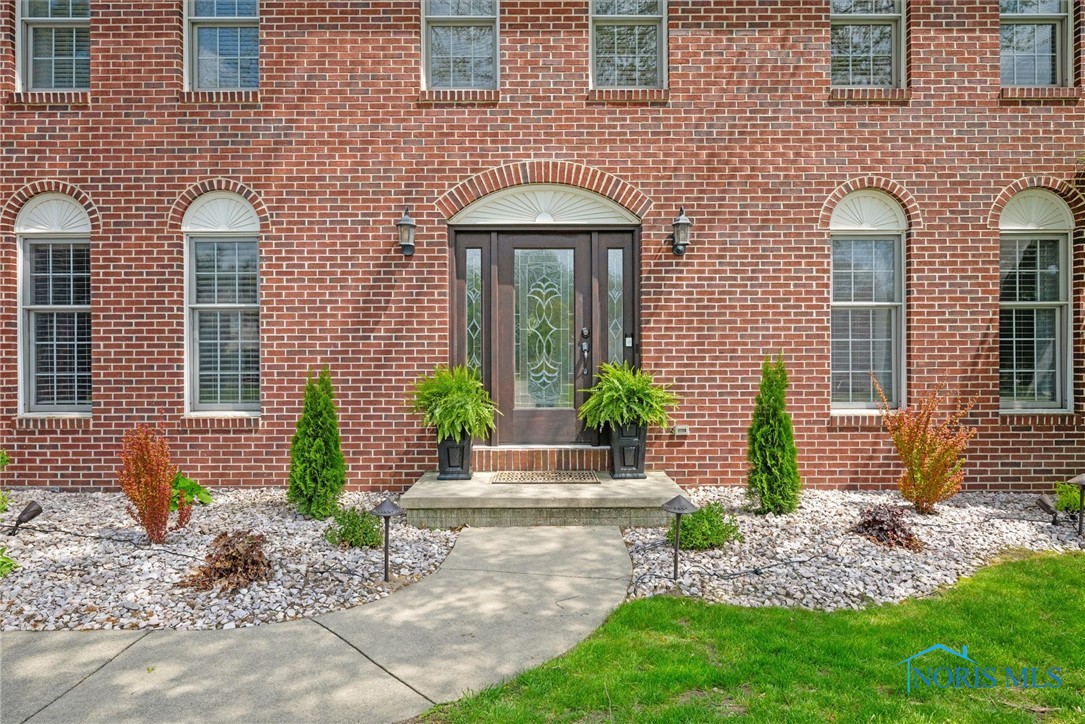 1135 Pimlico Park, Holland, Ohio image 4