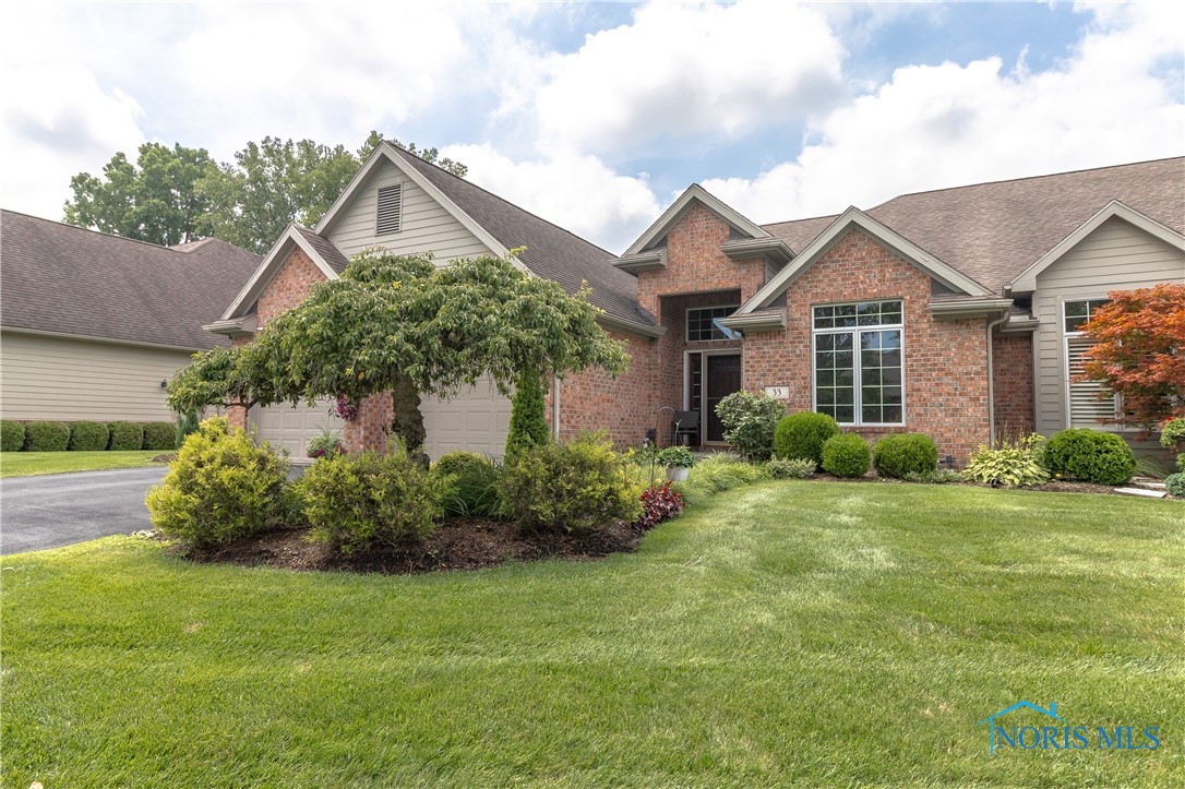 33 Winding Creek Place