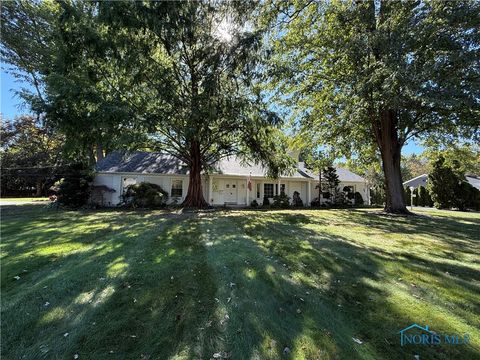 Photo of 4921 Pine Ridge Road, Toledo, OH 43615 (MLS # 6136888)