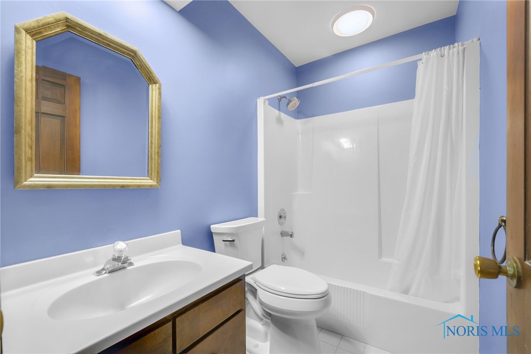 817 Locust Street, Perrysburg, Ohio image 24