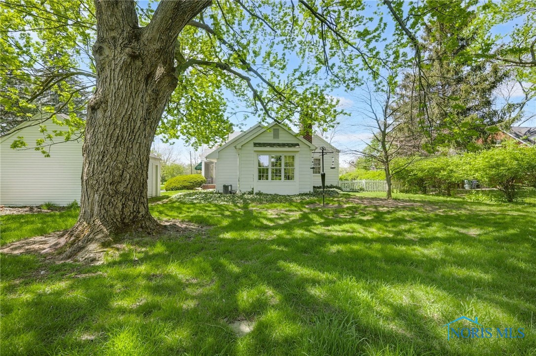 817 Locust Street, Perrysburg, Ohio image 28