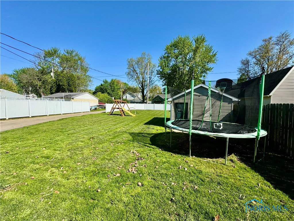 624 W Washington Street, Napoleon, Ohio image 3