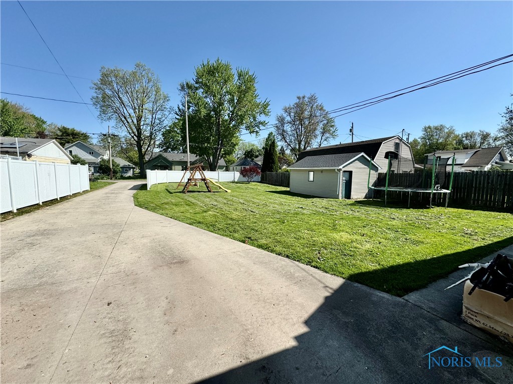 624 W Washington Street, Napoleon, Ohio image 4