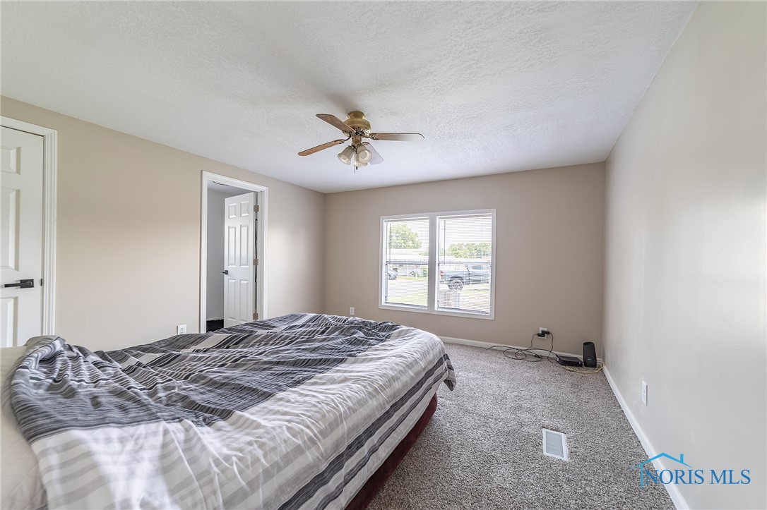 1303 Chateau Circle #60, Findlay, Ohio image 22