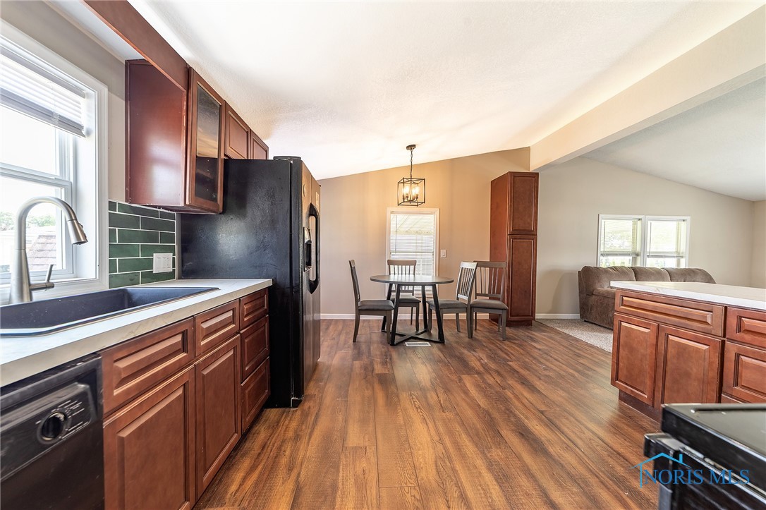 1303 Chateau Circle #60, Findlay, Ohio image 15