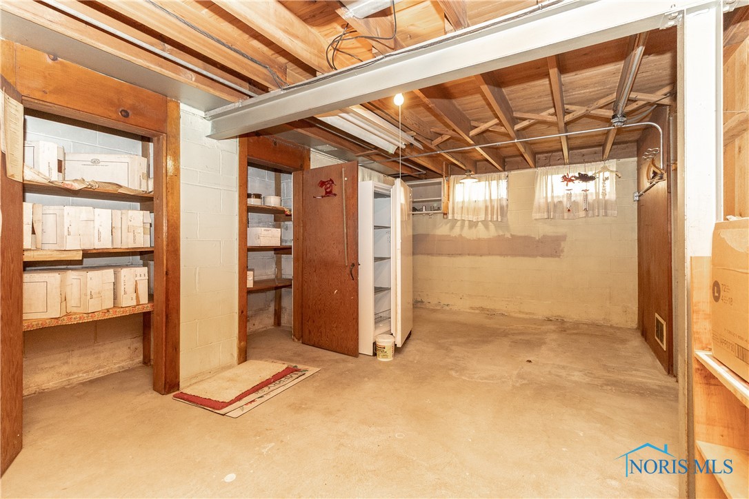 2619 Letchworth Parkway, Toledo, Ohio image 29