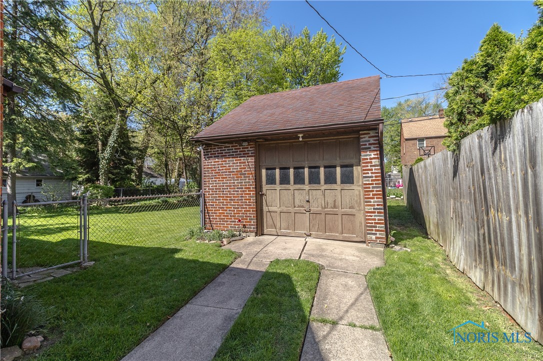 2619 Letchworth Parkway, Toledo, Ohio image 5