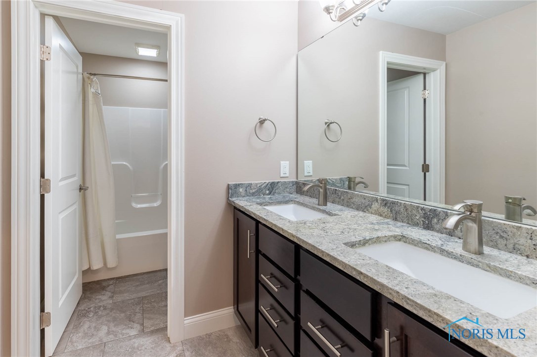 5749 Anchor Hills Drive, Sylvania, Ohio image 31