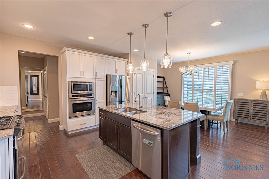 5749 Anchor Hills Drive, Sylvania, Ohio image 11