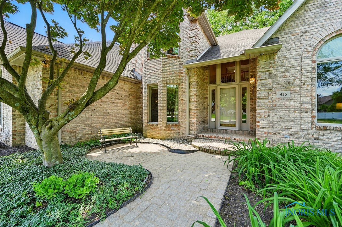 436 Scarlet Oak Drive, Findlay, Ohio image 2