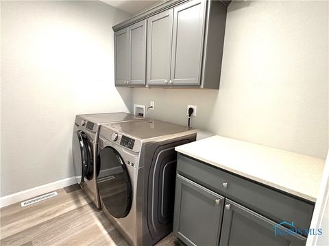 Tiny photo for 913 Tomahawk Lane, Bowling Green, OH 43402 (MLS # 6136926)