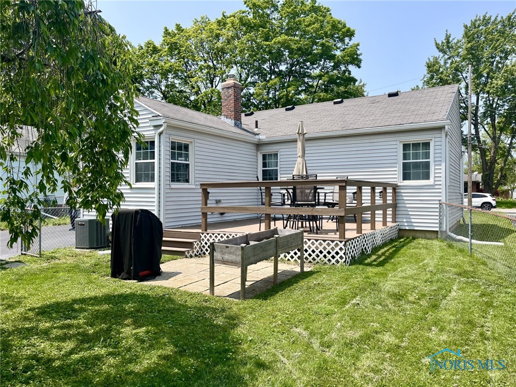 516 W 7th Street, Perrysburg, Ohio image 3