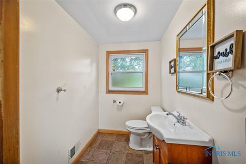 Tiny photo for 930 Scott Street, Maumee, OH 43537 (MLS # 6136646)