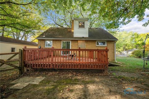 Tiny photo for 930 Scott Street, Maumee, OH 43537 (MLS # 6136646)
