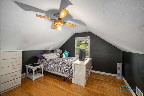 Tiny photo for 930 Scott Street, Maumee, OH 43537 (MLS # 6136646)