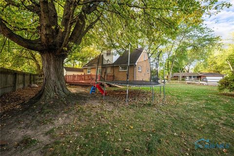 Tiny photo for 930 Scott Street, Maumee, OH 43537 (MLS # 6136646)