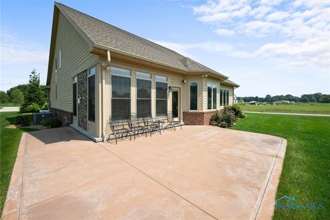 Tiny photo for 902 Pine Valley Drive, Bowling Green, OH 43402 (MLS # 6136960)